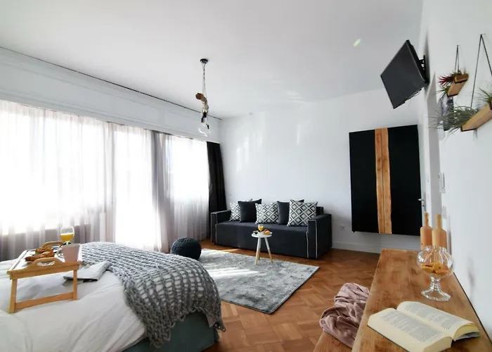 Grey Studios By Skg Apartments